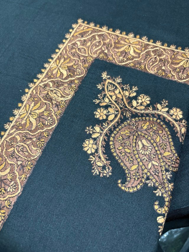 "Copper Bloom Shemagh – men's Arabic keffiyeh scarf in rich copper tones with floral design, traditional Middle Eastern headwear for cultural and modern fashion.