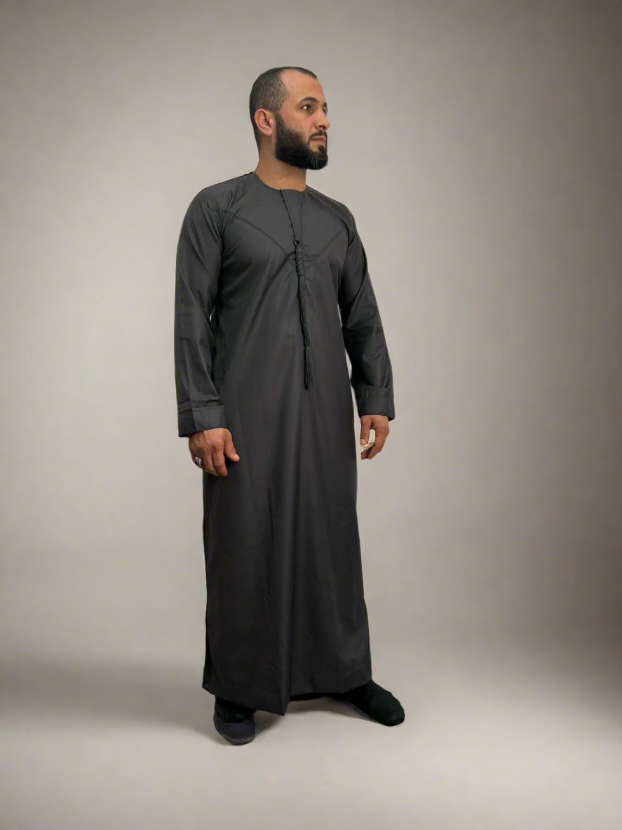 EMIRATI THOBES