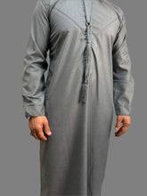 DELUXE EMARATI SILVER THOBE