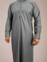 DELUXE EMARATI SILVER THOBE